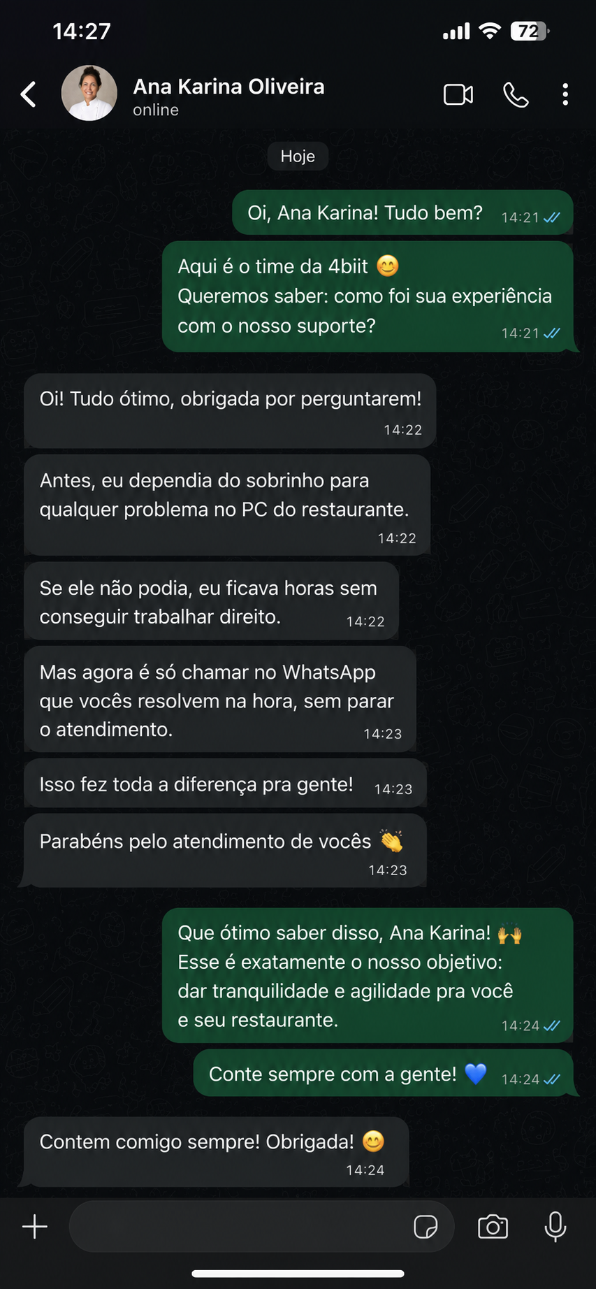 Conversa de WhatsApp com Ana Karina Oliveira, chef e empresária, contando que parou de depender do sobrinho para resolver problemas de TI